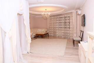 Отель Azat Hotel Нур-Султан Двухместный номер-студио Делюкс с 1 кроватью-5